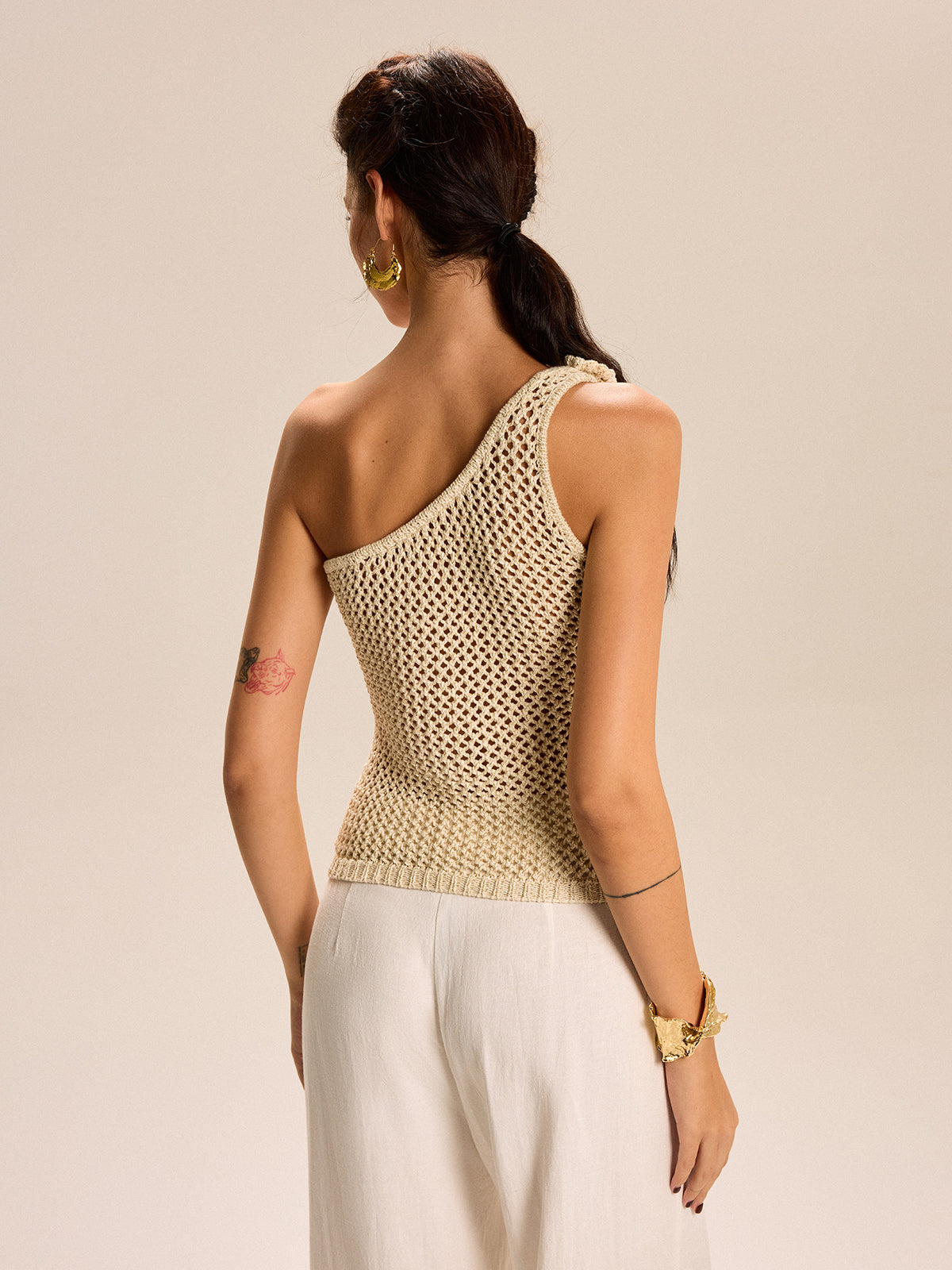 Scarlett - One-Shoulder Floral Crochet Knit Top