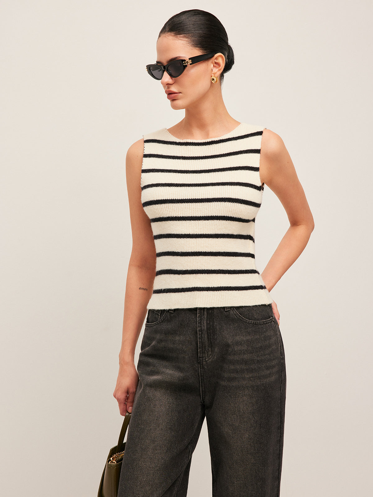 Layla - Bow Back Detail Striped Sweater Vest
