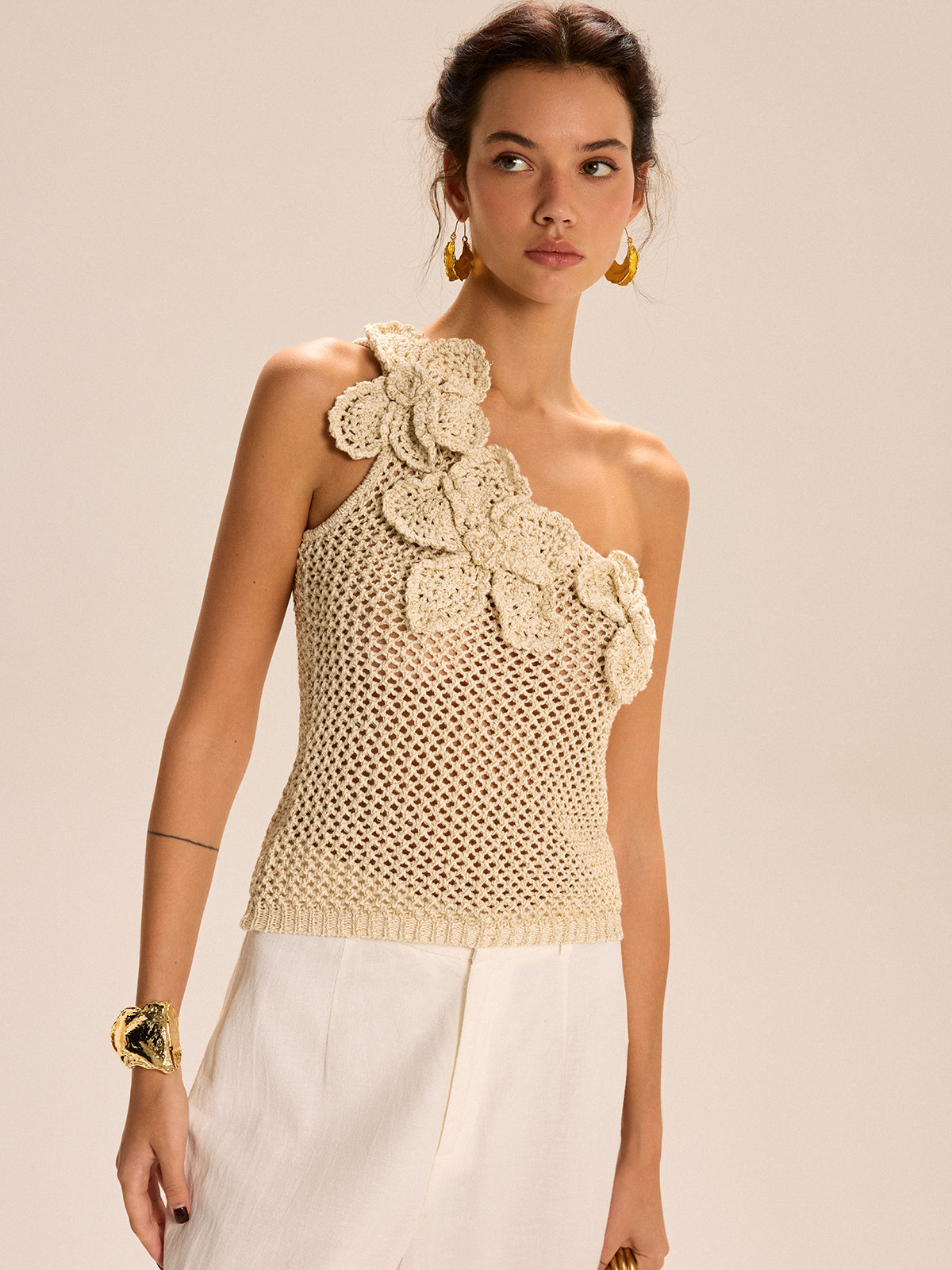 Scarlett - One-Shoulder Floral Crochet Knit Top